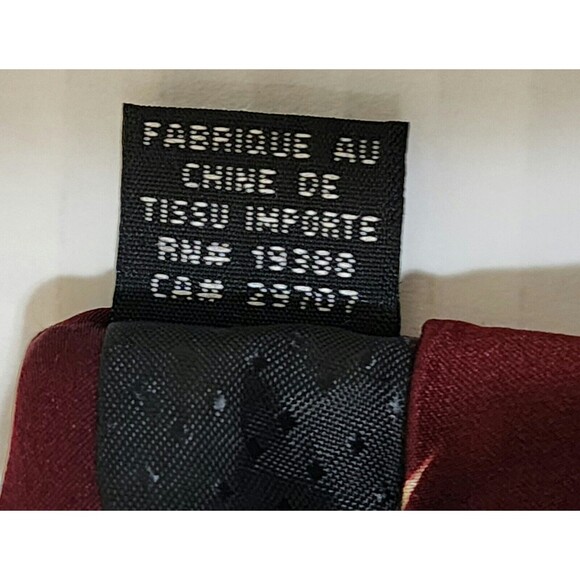 NEO Bill Blass Mens 100% Silk Neck Tie 4"x58.5" Burgundy Red - Picture 5 of 5